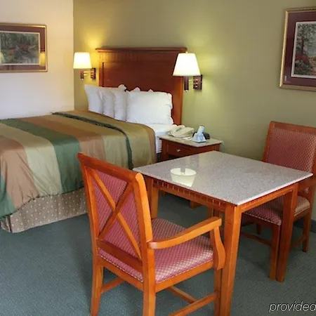 Rodeway & Hotel