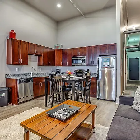 Commerce Street By Alfred Apartment *