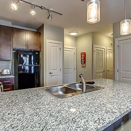11th Avenue By Alfred Apartment