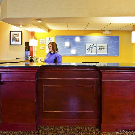 Express & Nashville-i-40 & I-24 Hotel 3*