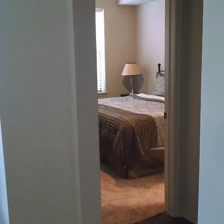 Apartment Signature Suites At Elliston23