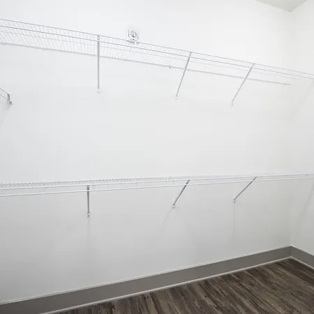 Apartment 22nd Avenue