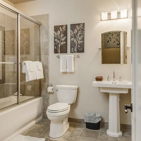 Apartment Uptown In Downtown Nashville