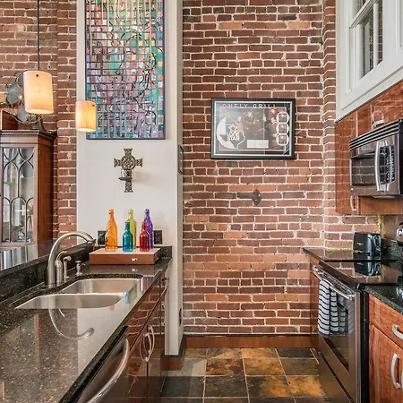 Rockin' River Loft - Downtown