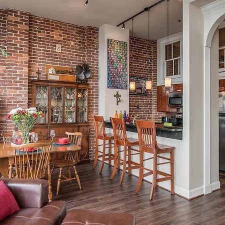 Rockin' River Loft - Downtown Nashville