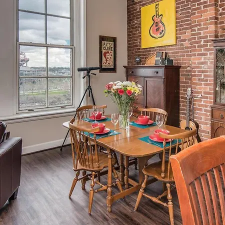 Apartment Rockin' River Loft - Downtown *
