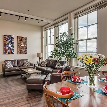 Rockin' River Loft - Downtown