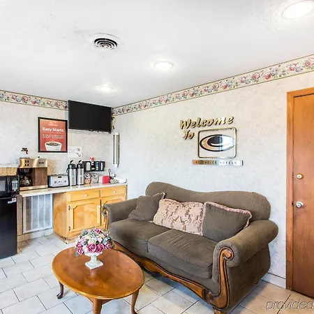 Motel Econo North 3*