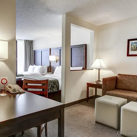Comfort Airport - Bna 4*