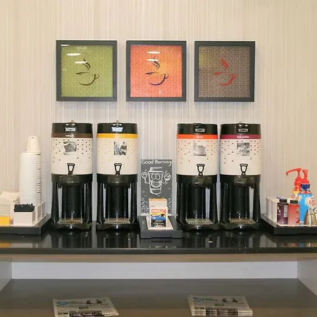 Hampton & Nashville-airport 3*