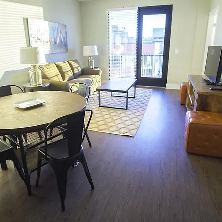Apartment Modern On Church Street By Yourent