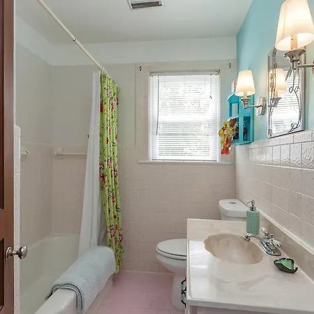 The At Melrose Villa *
