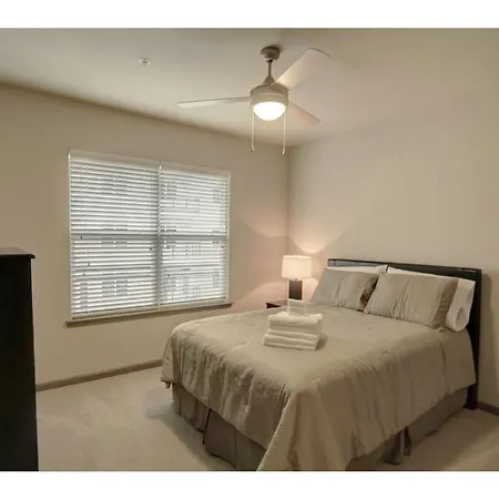 Two Bedroom Germantown - Gt05 *