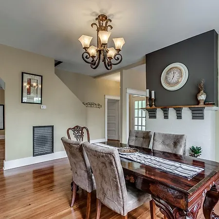 12 South House With Classic Charms * Nashville
