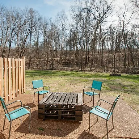 Wooded Duplex Townhouse *