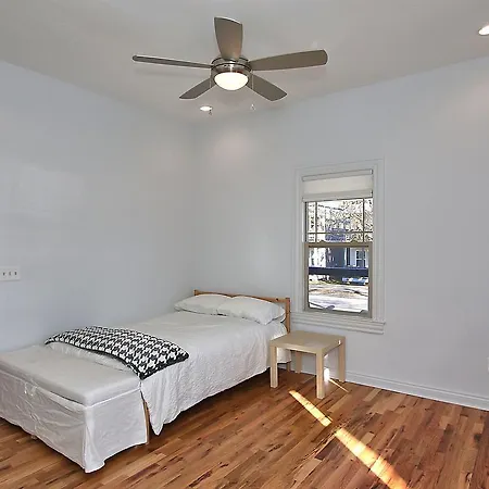 Germantown Charmer House Holiday home *