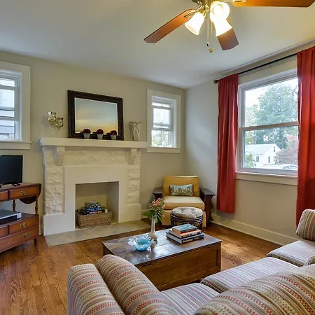 Near Downtown Holiday home *