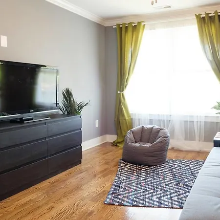 4 Bedroom House In South 11th Street *