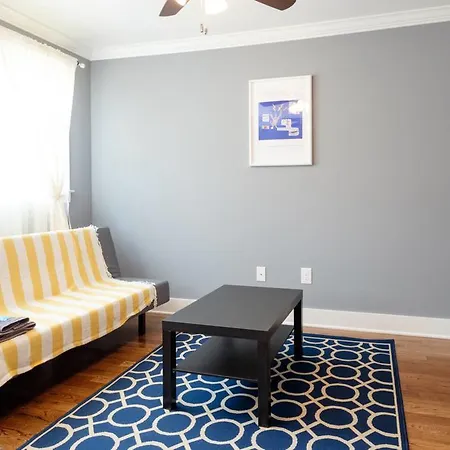 Holiday home 5 Bedroom House In South 11th Street, *
