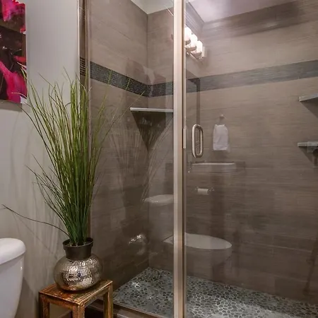 Wedgewood Townhouse 1300 Nashville