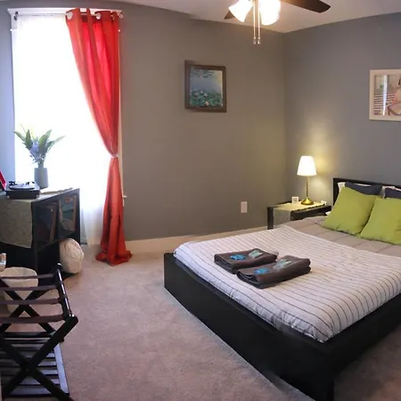 9 Bedroom House In South 11th Street Apartment
