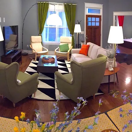 5 Bedroom House In South 11th Street, *