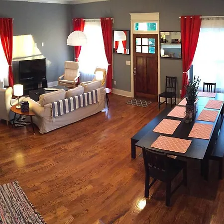 4 Bedroom House In South 11th Street *