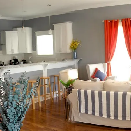 9 Bedroom House In South 11th Street