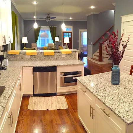 Holiday home 5 Bedroom House In South 11th Street,