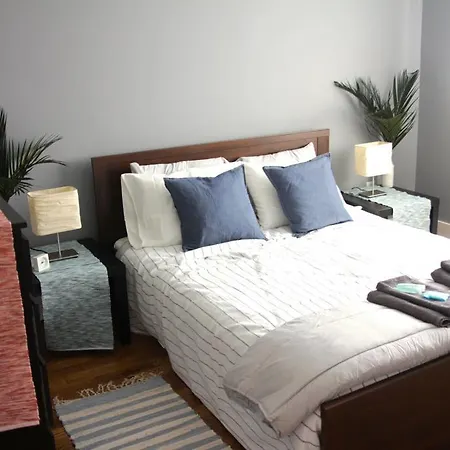 Apartment 9 Bedroom House In South 11th Street