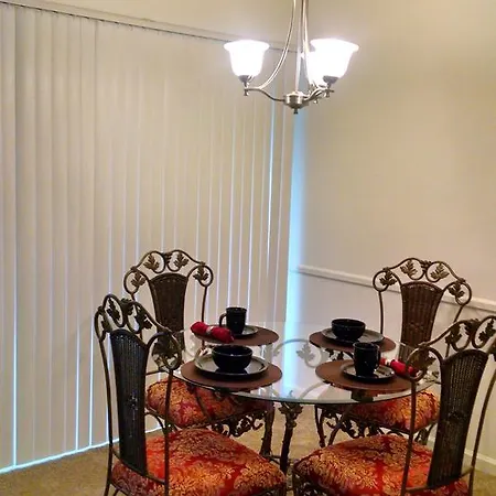 Apartment Signature Suites At The Grove At Whitworth