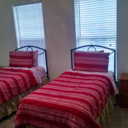 Apartment Signature Suites At The Grove At Whitworth *