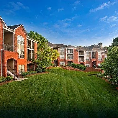 Apartment Signature Suites At The Grove At Whitworth Nashville