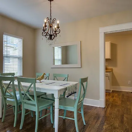 Precious, Bright Bungalow In East Nashville! Close To Downtown/germantown! * Nashville