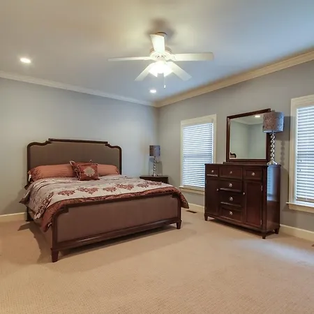 Luxury And Convenience! Walk To Everything! * Nashville