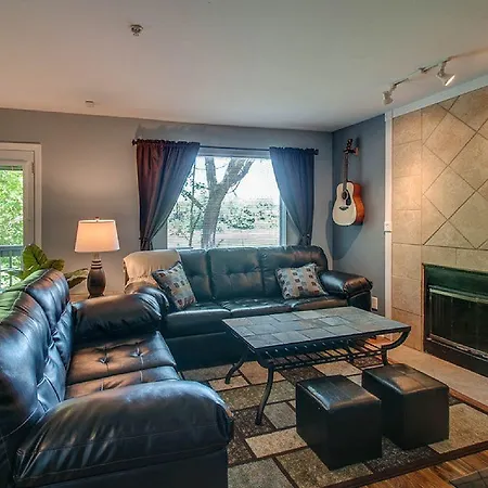 Stunning Riverfront, Downtown Condo, Close To Everything!best Spot In Nashville! Apartment