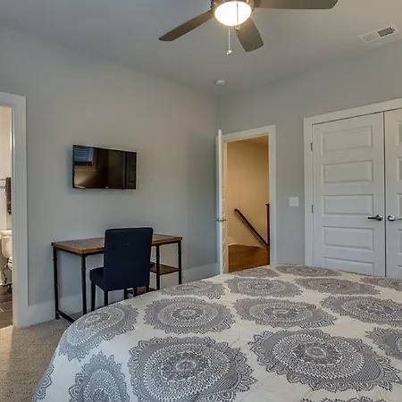 Sprawling, Beautiful New Build With For All- Close To Downtown+hot Spots! * Nashville