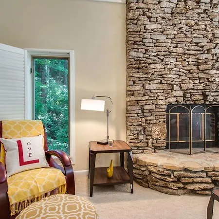 Holiday home Relaxing Riverfront Retreat