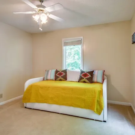 Relaxing Riverfront Retreat Nashville