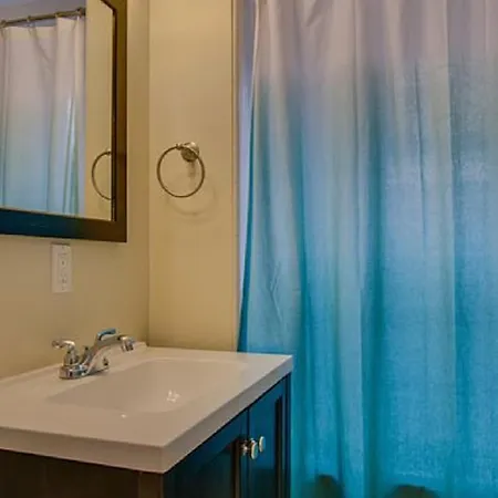 Precious, Bright Bungalow In East Nashville! Close To Downtown/germantown! *