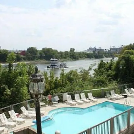 Apartment Stunning Riverfront, Downtown Condo, Close To Everything!best Spot In Nashville! Nashville