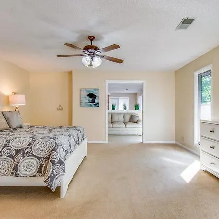 Relaxing Riverfront Retreat Nashville