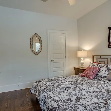 Enormous Home- Just 4 Miles From Downtown! Nashville