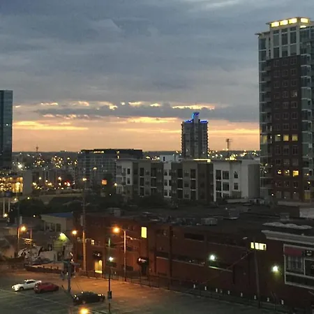 Luxury  2 Bedroom Apt In Downtown Near Music Row - Mt10 Apartment