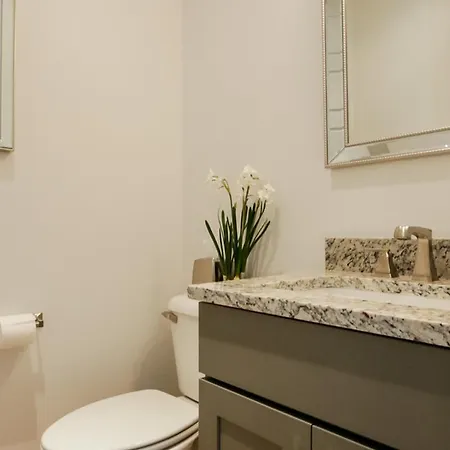 Skyline Views In High-end Gulch * Nashville