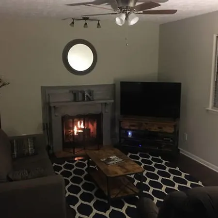 5139 Hunters Point Lane