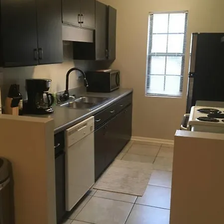 5139 Hunters Point Lane * Nashville