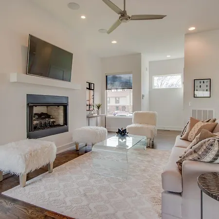 Industrial Style Germantown House Holiday home