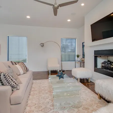 Holiday home Industrial Style Germantown House *