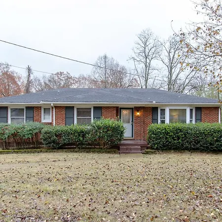 Western Hills Dr Holiday home